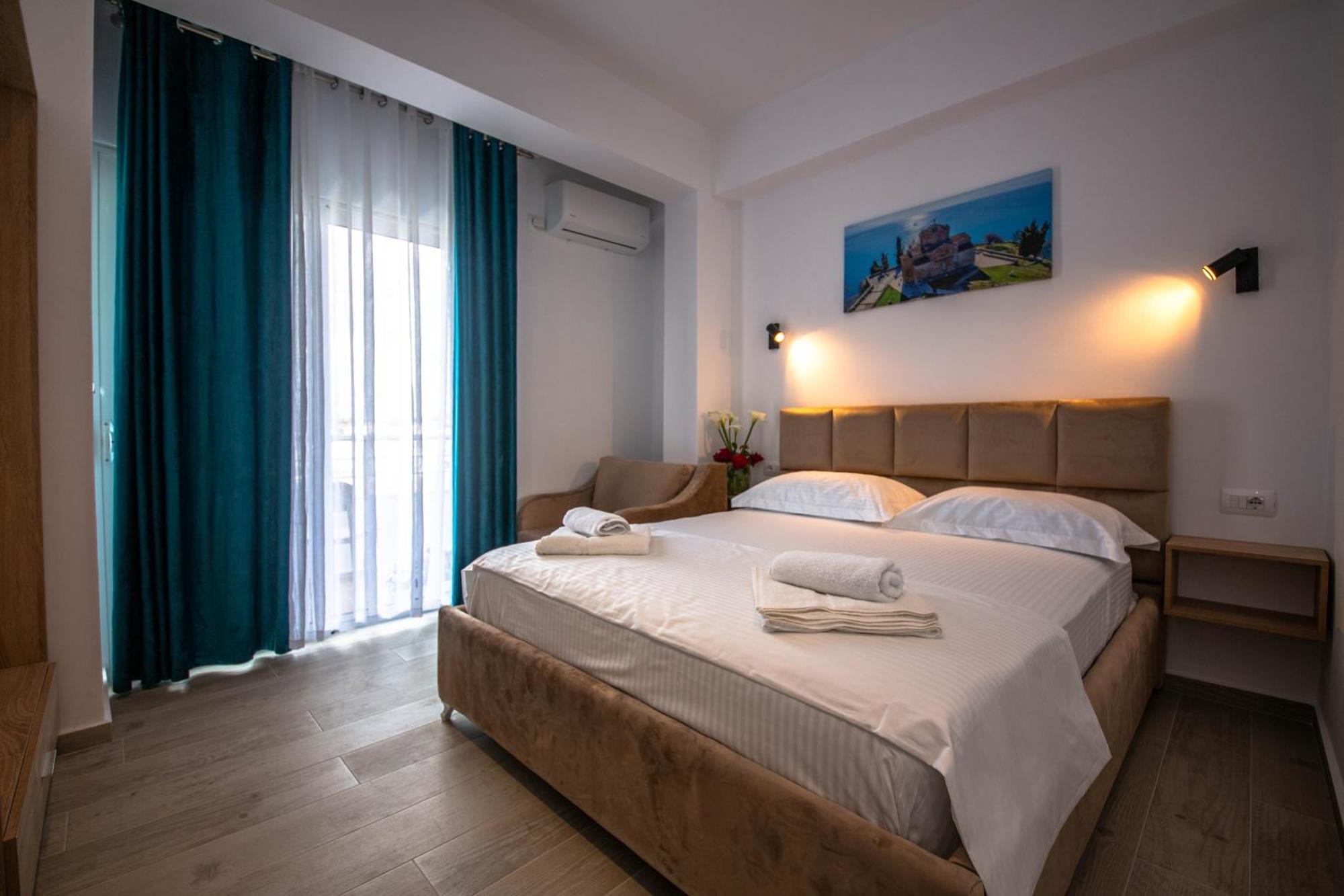 Hotel Perla Ksamil Exterior photo