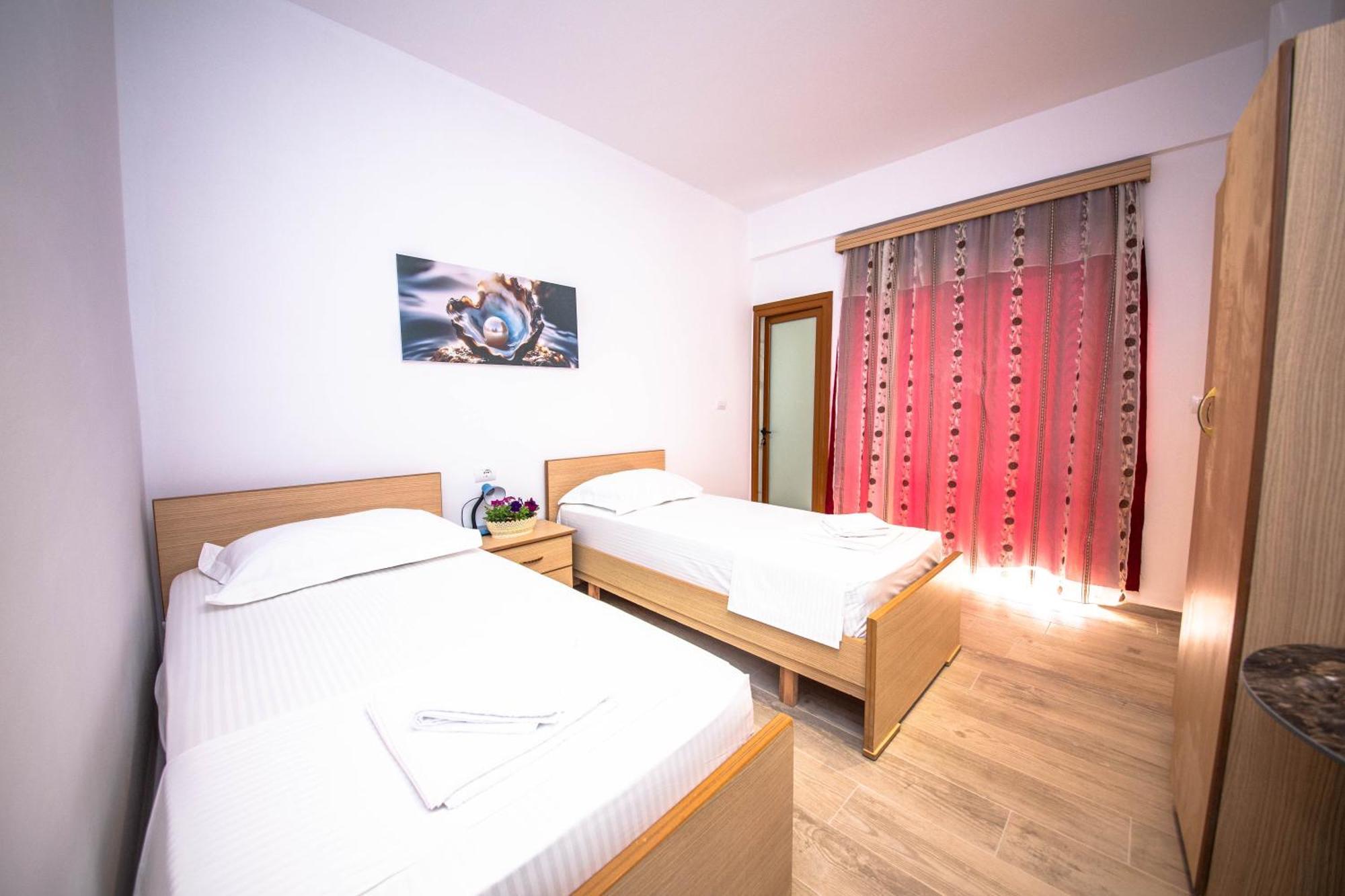 Hotel Perla Ksamil Exterior photo