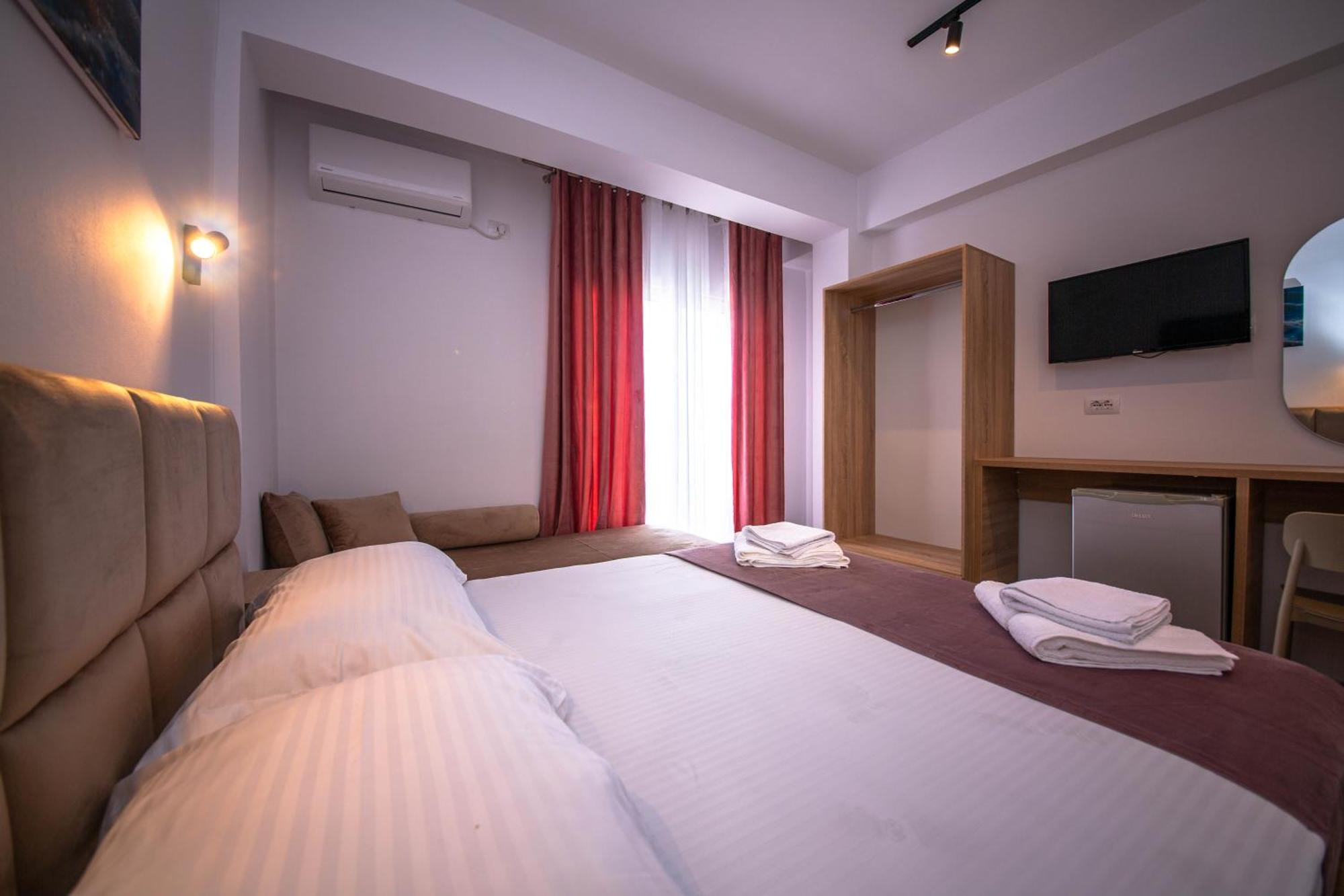 Hotel Perla Ksamil Exterior photo