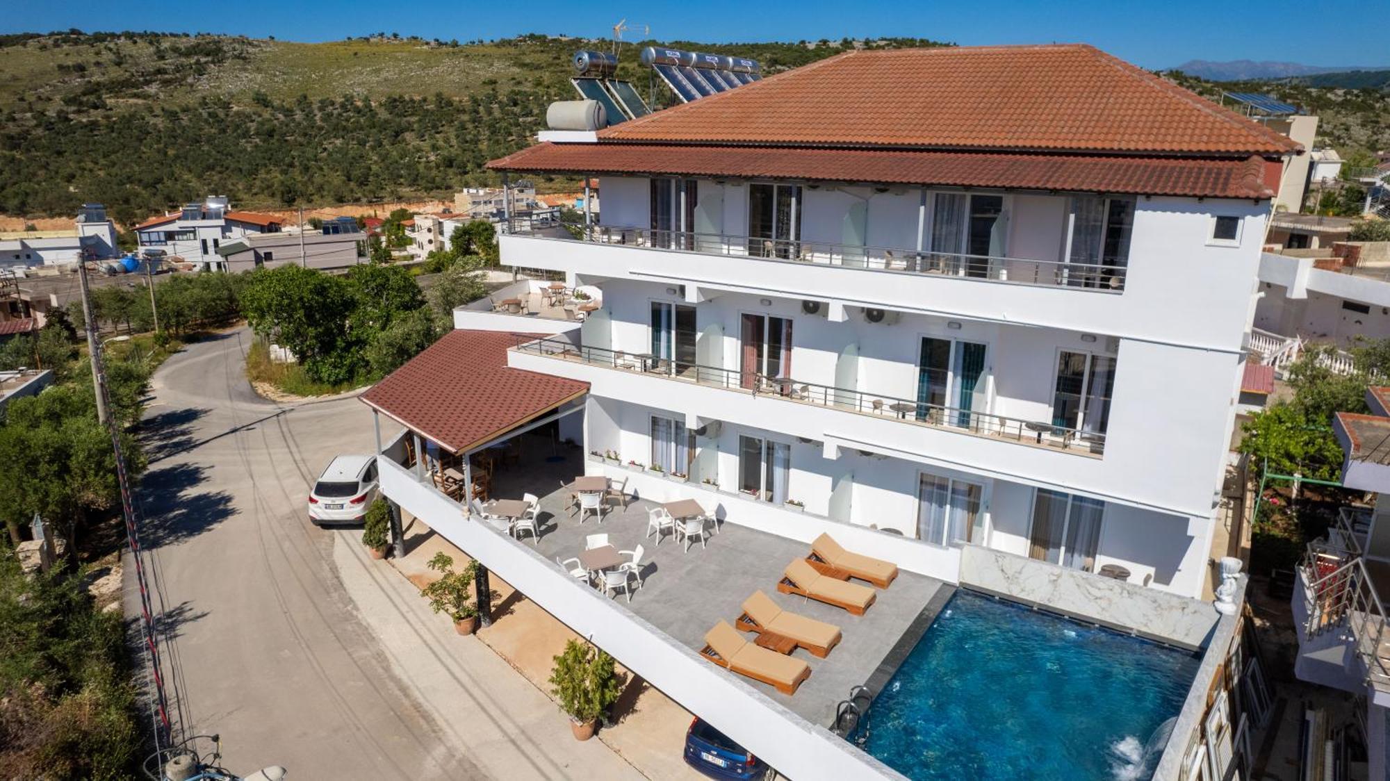 Hotel Perla Ksamil Exterior photo