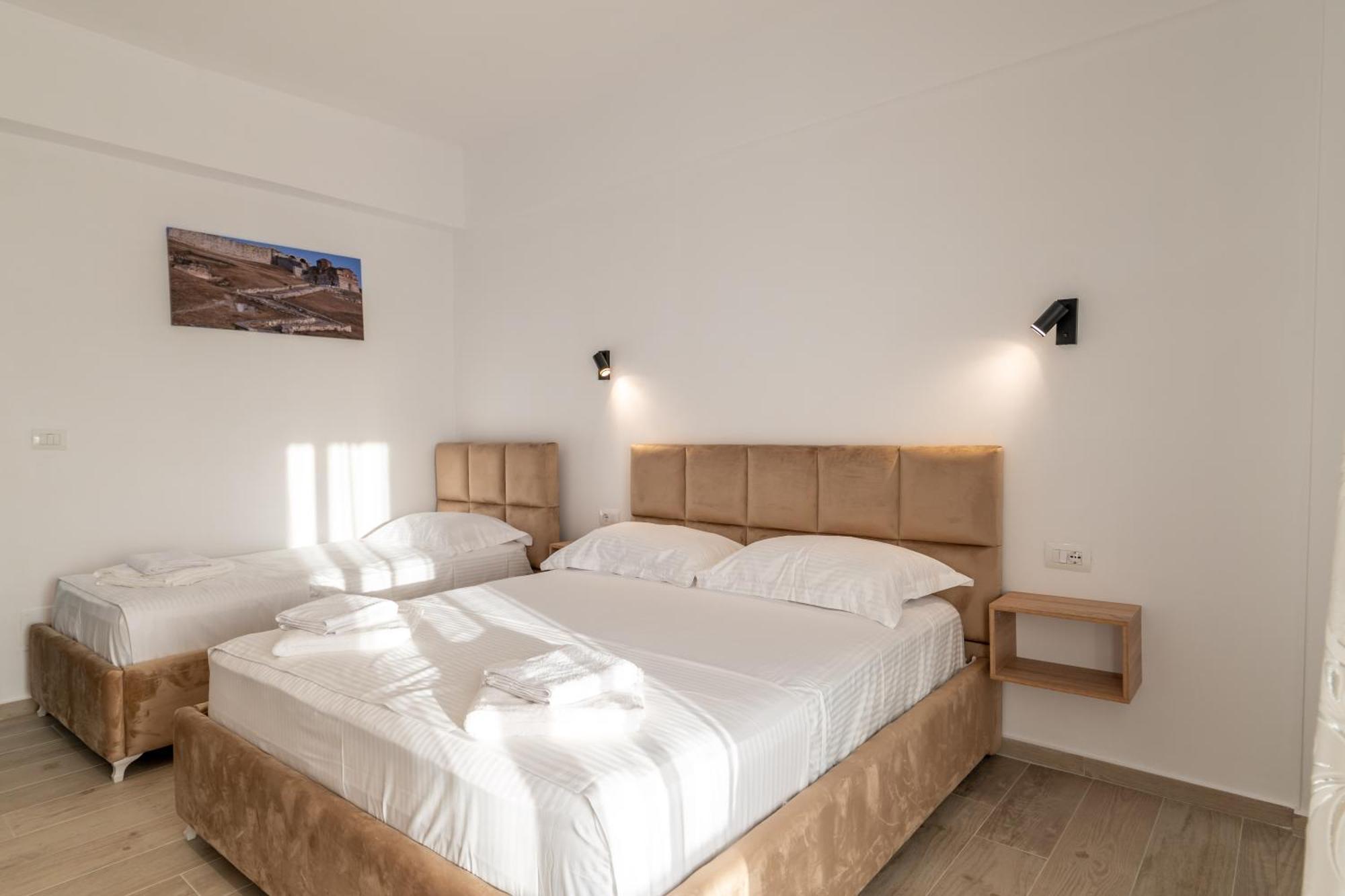 Hotel Perla Ksamil Exterior photo