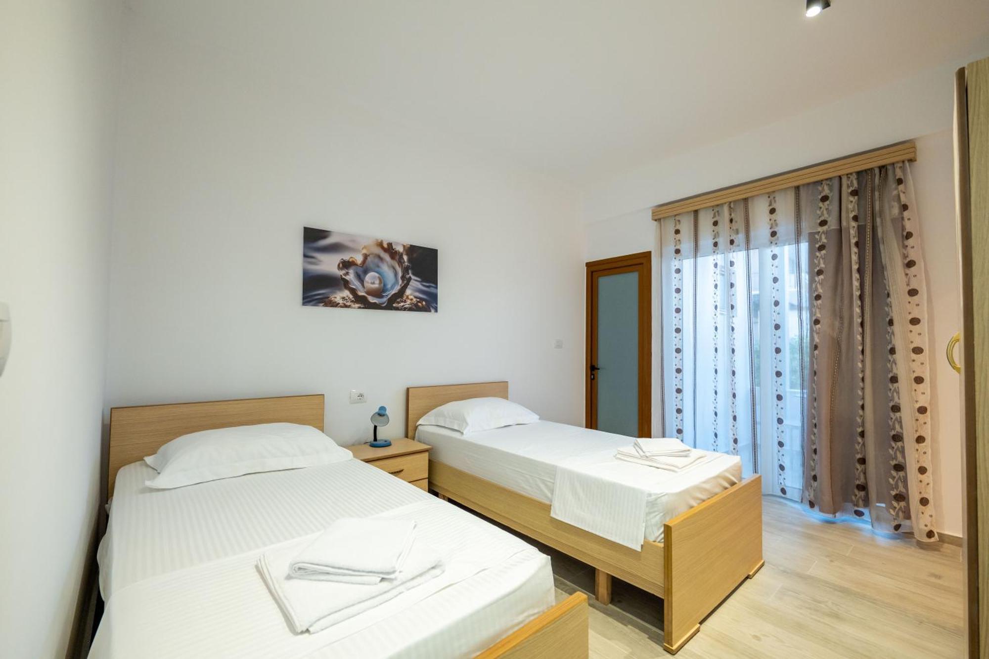 Hotel Perla Ksamil Exterior photo